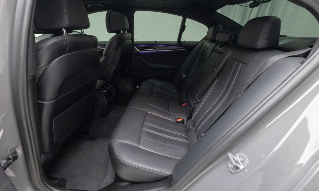 BMW 5-Series 520i M Sport, 2022