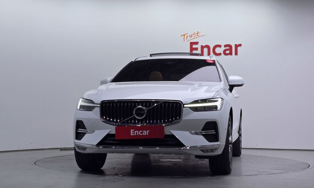 Volvo XC60 B6 Ultimate Bright, 2024