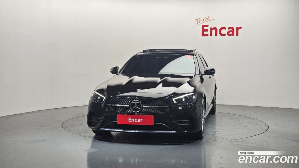 Mercedes-Benz E-Class E350 4MATIC AMG Line, 2022