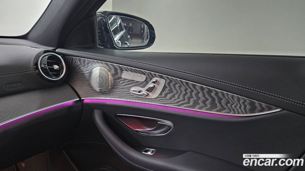 Mercedes-Benz E-Class E350 4MATIC Exclusive, 2023