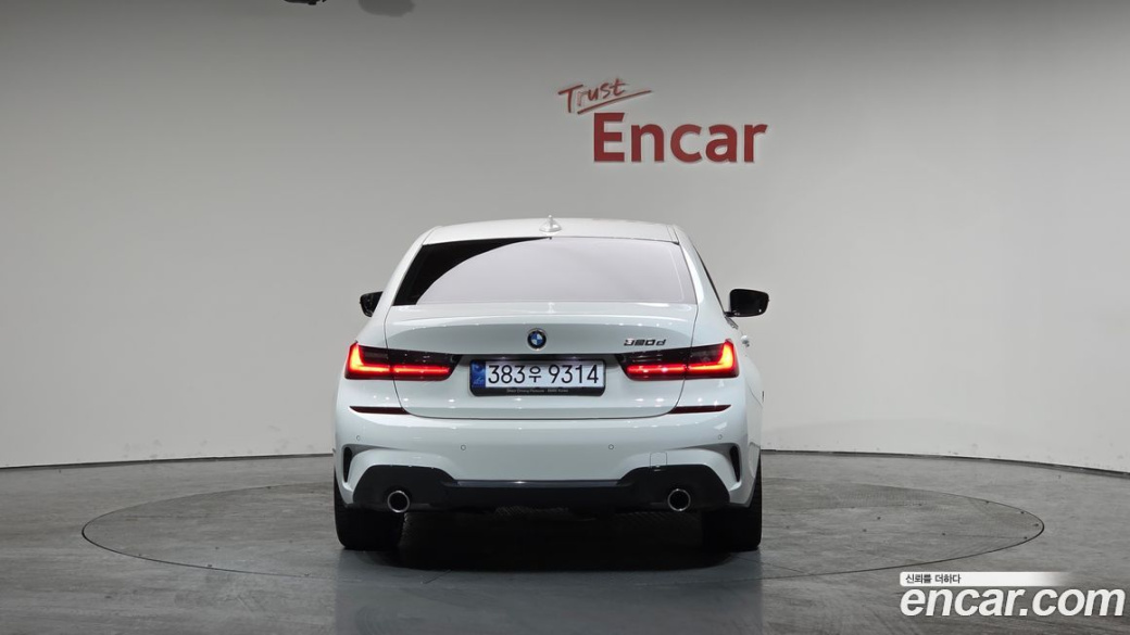 BMW 3-Series 320d M Sport, 2022