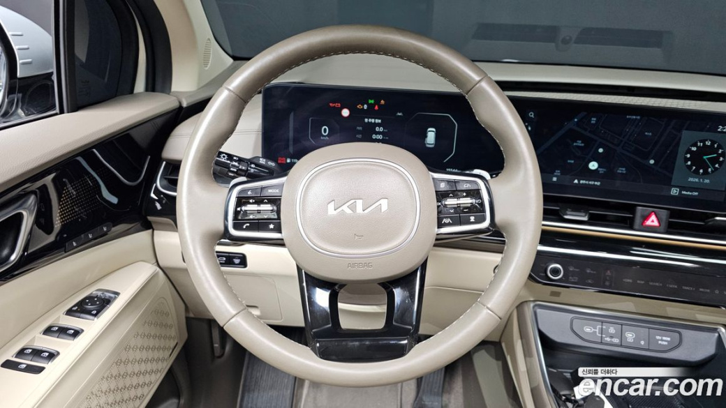 Kia Carnival 7-Seater Signature, 2024