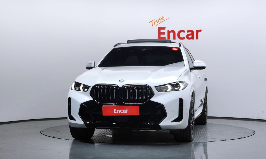 BMW X6 xDrive40i M Sport, 2025