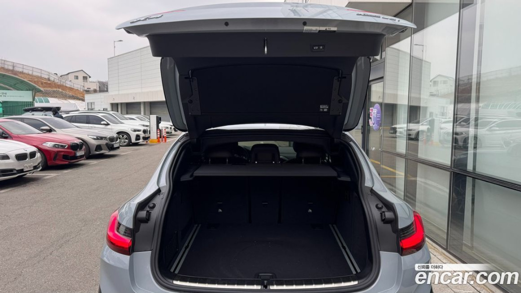 BMW X4 xDrive20i M Sports Pro, 2023