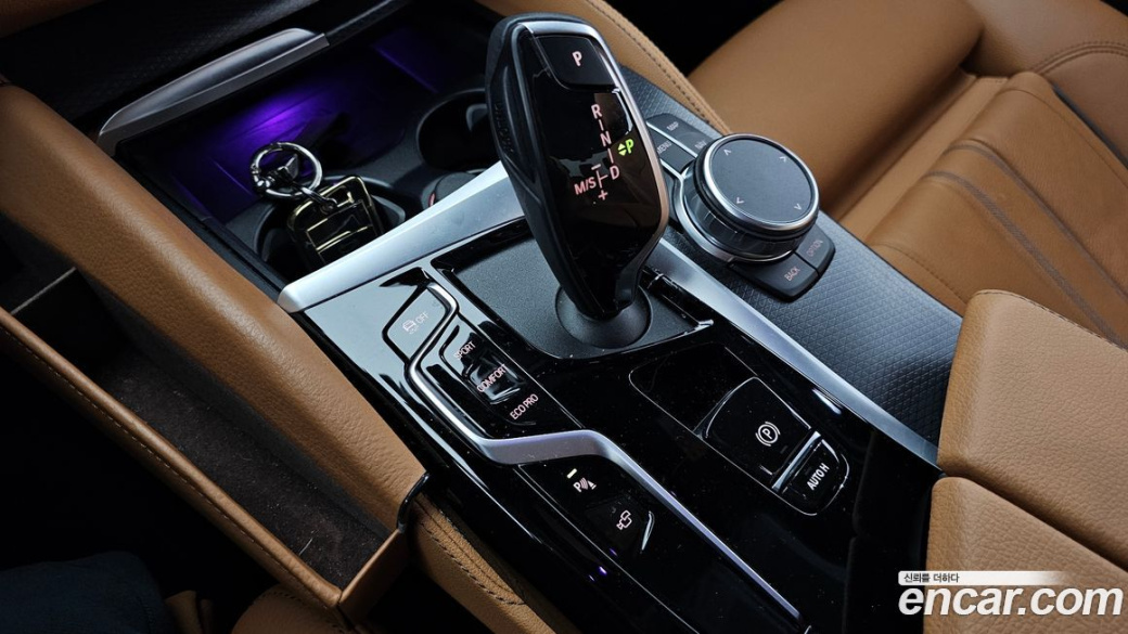 BMW 5-Series 520i M Sport, 2023