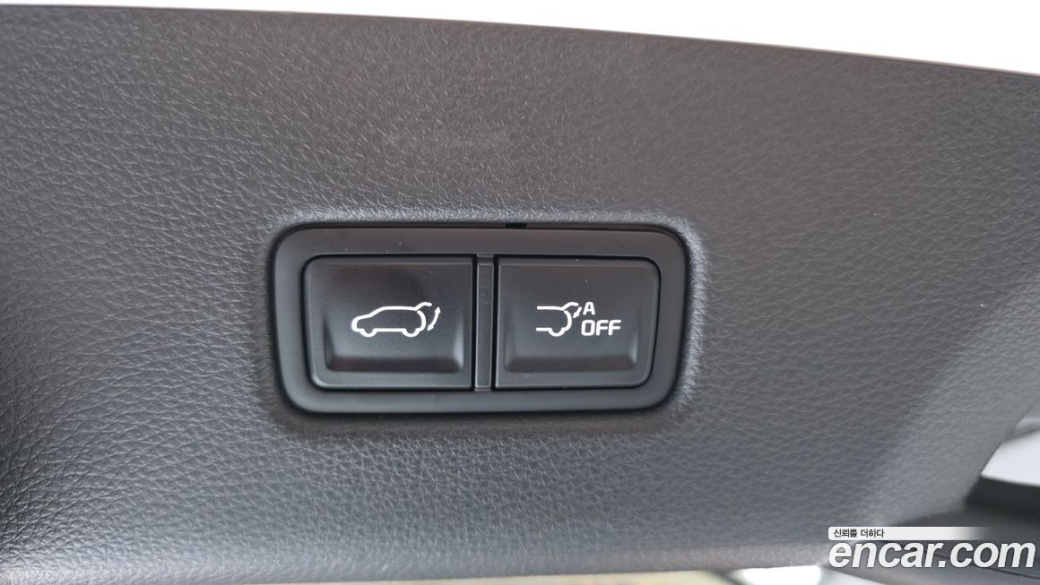 Kia Carnival 9-Seater Signature, 2023