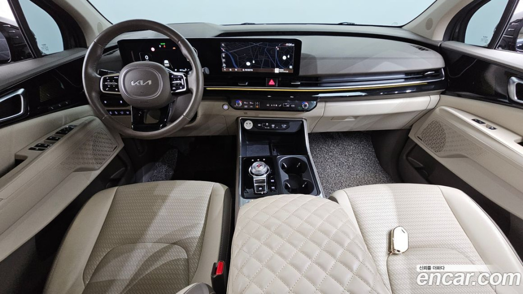 Kia Carnival 9-Seater Signature, 2024