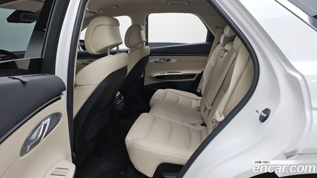 Genesis GV70 2.5T Gasoline AWD, 2025