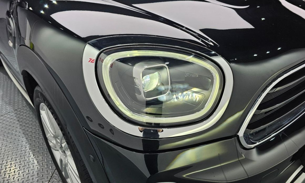 Mini Countryman Classic Plus Launch Pack, 2023