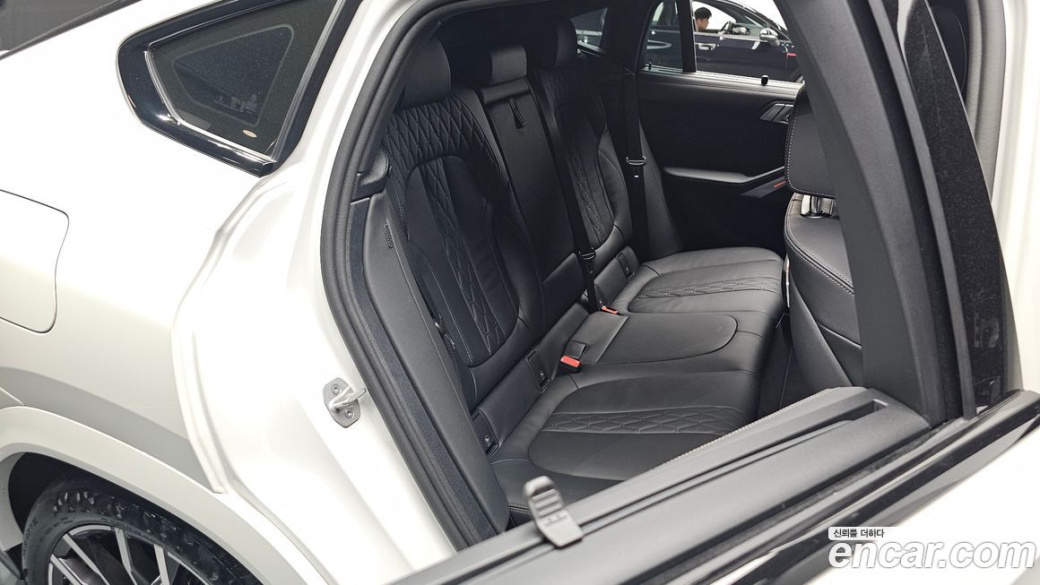BMW X6 xDrive40i M Sport, 2025