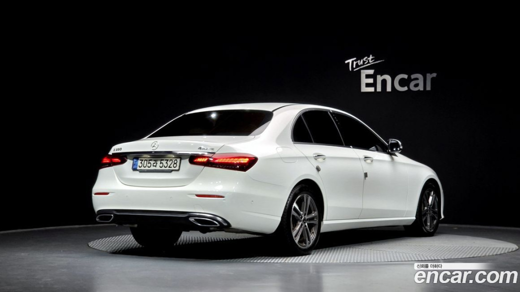 Mercedes-Benz E-Class E350 4MATIC Avantgarde, 2022
