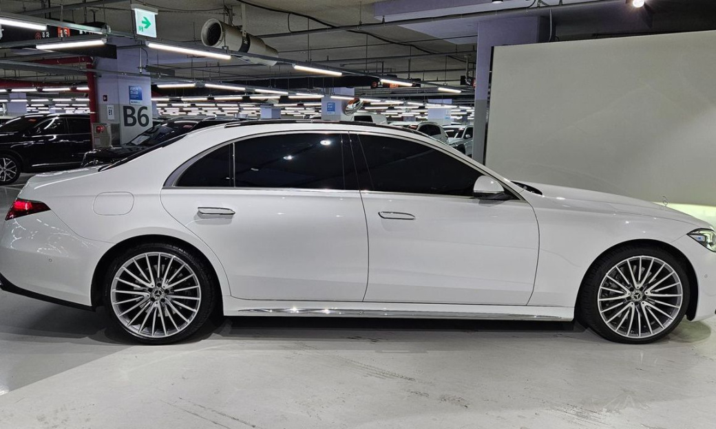 Mercedes-Benz S-Class S500L 4MATIC, 2025