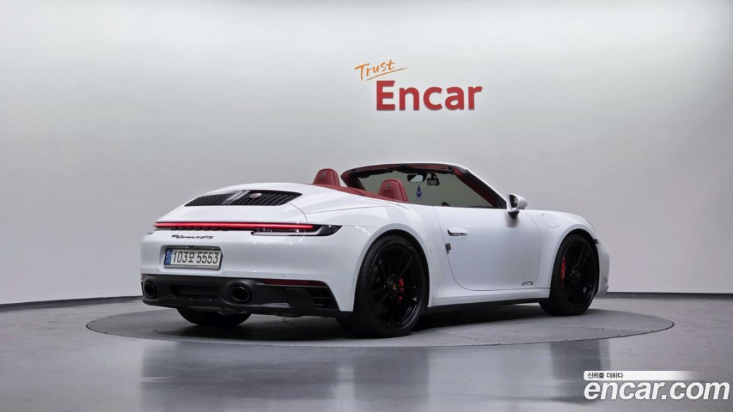 Porsche 911 Carrera 4 GTS Cabriolet, 2023