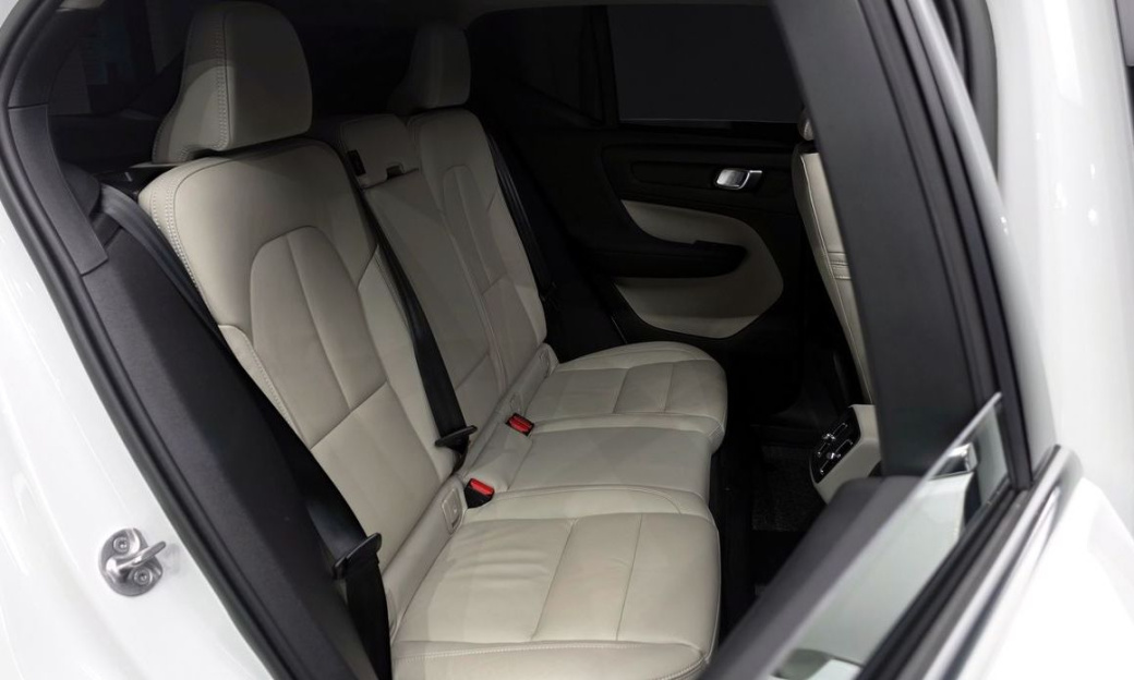 Volvo XC40 B4 Ultimate Bright, 2023