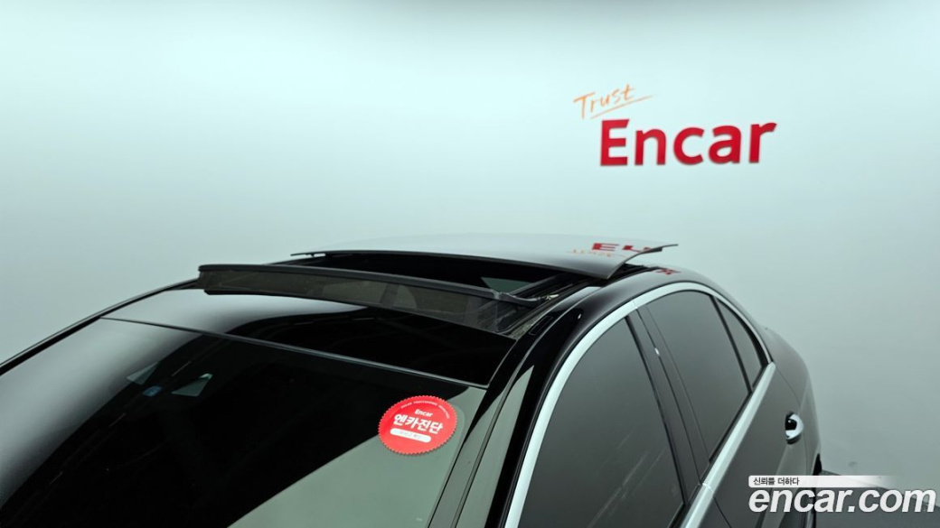 Mercedes-Benz E-Class E350 4MATIC AMG Line, 2021