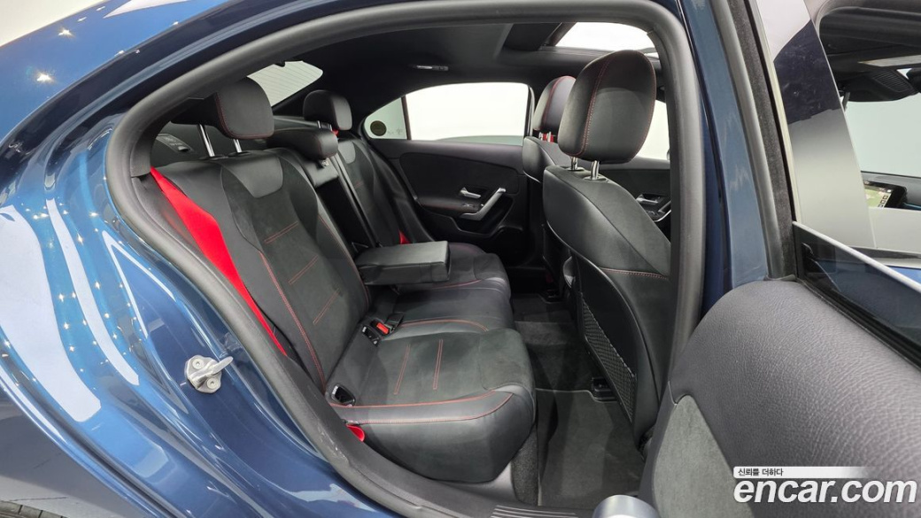 Mercedes-Benz A-Class AMG A35 4MATIC Sedan, 2023