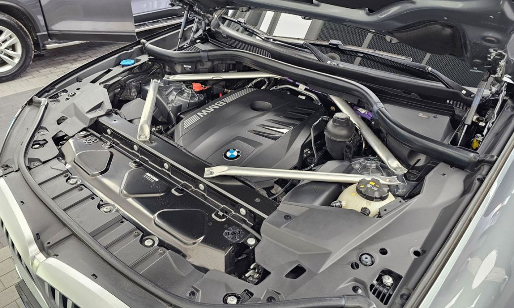 BMW X5 xDrive 40i xLine, 2024