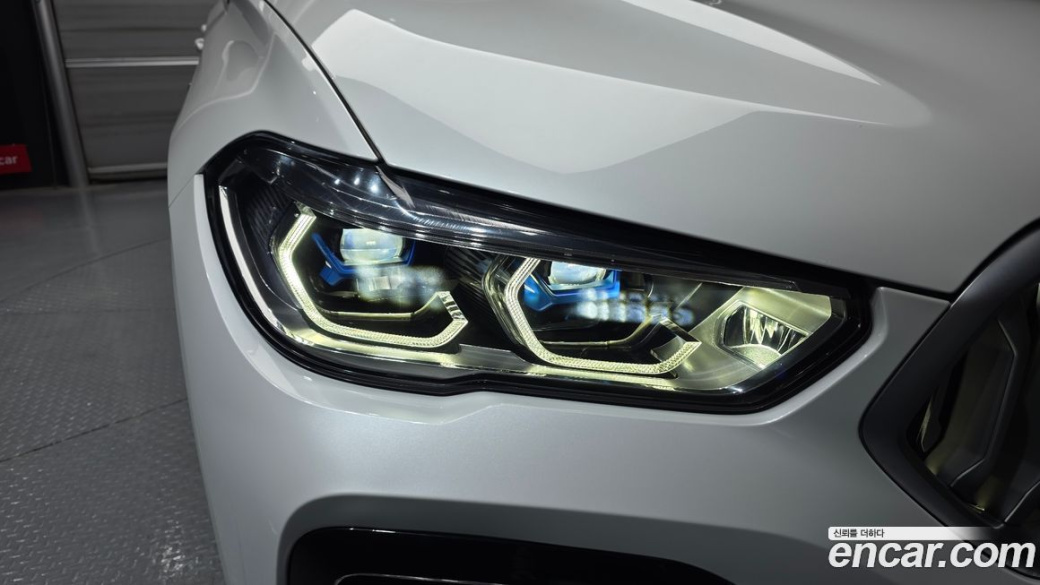BMW X6 xDrive40i M Sport, 2023