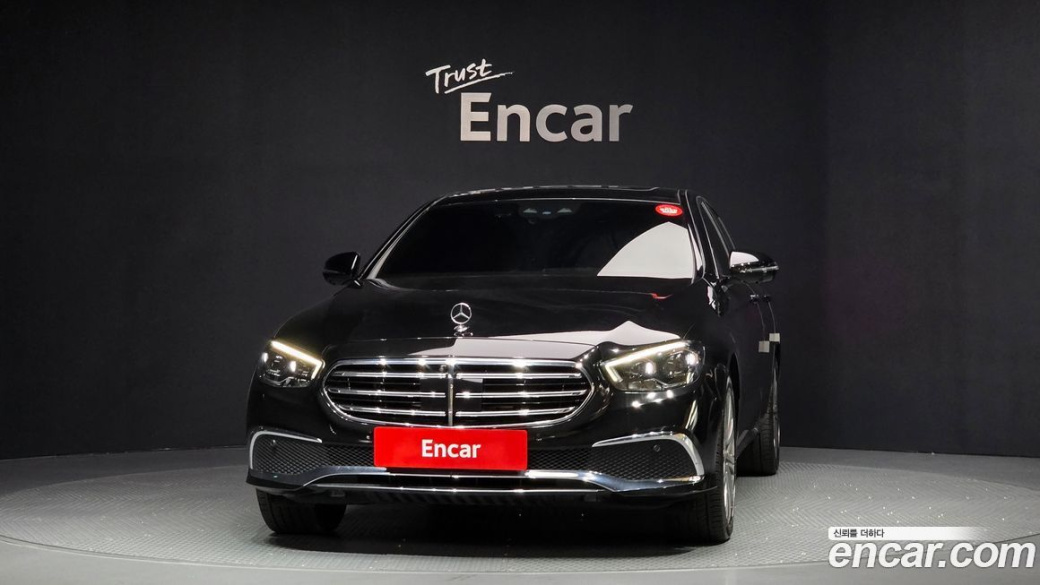 Mercedes-Benz E-Class E350 4MATIC Exclusive, 2023