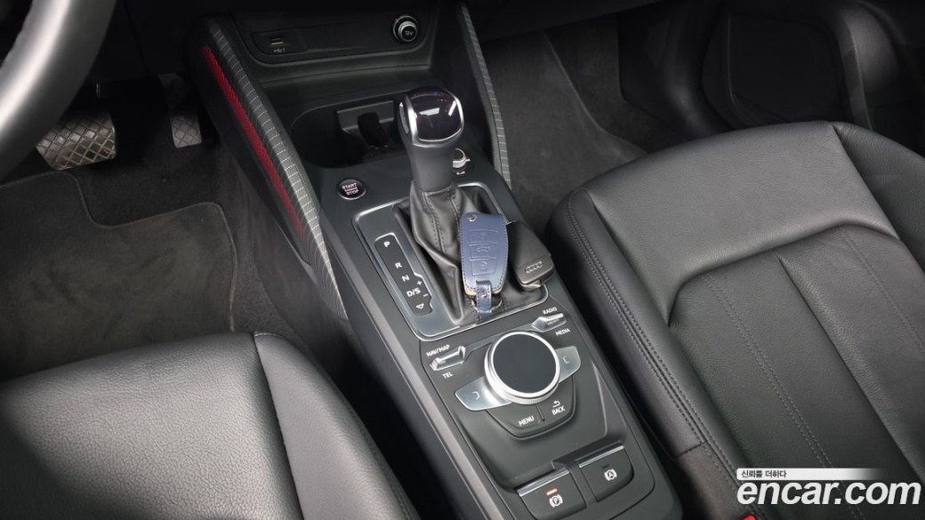 Audi Q2 35 TDI Premium, 2023