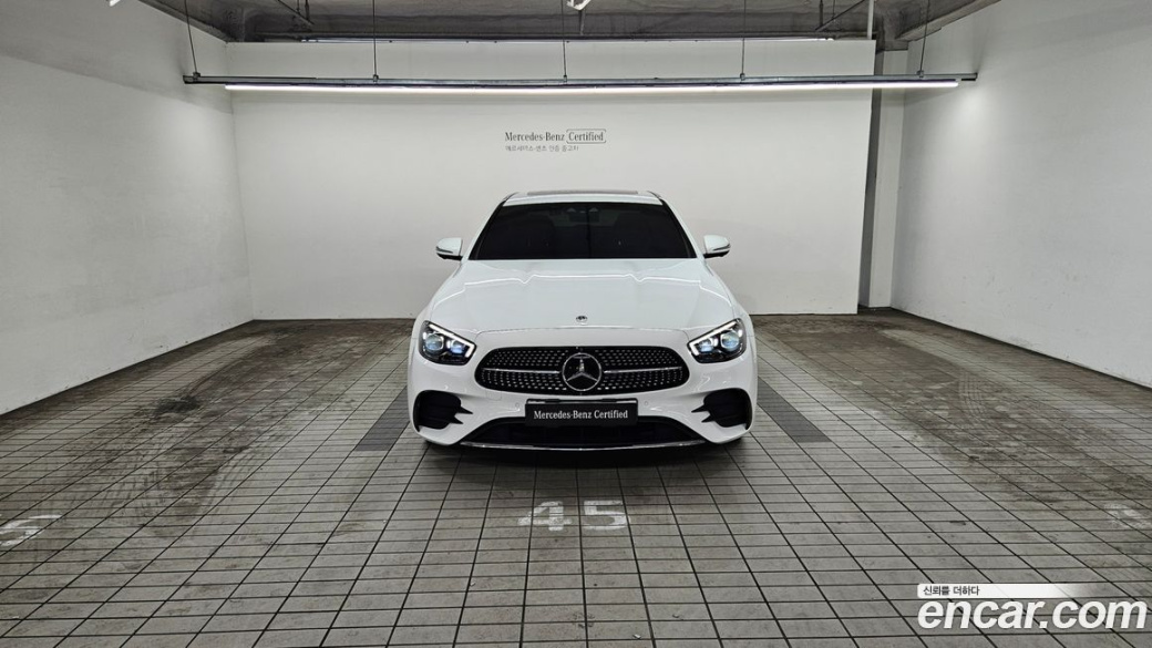 Mercedes-Benz E-Class E250 AMG Line, 2023