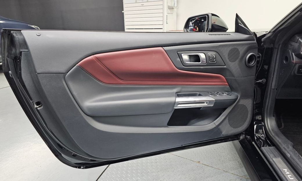 Ford Mustang 2.3 Ecoboost Premium Convertible, 2024
