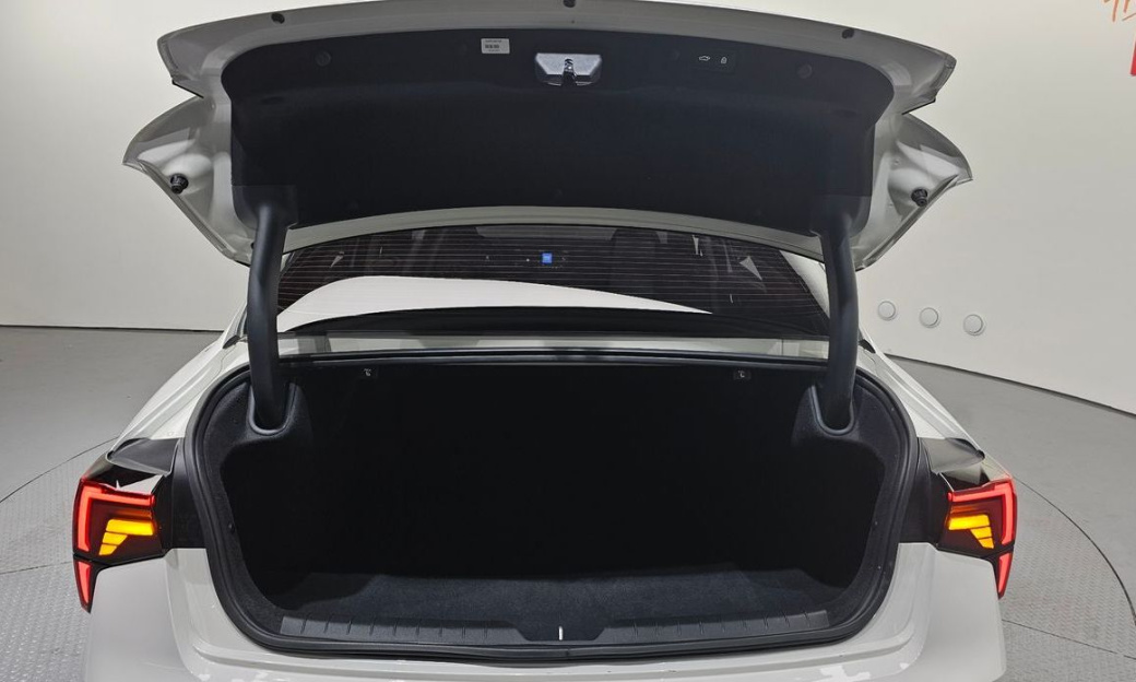 Kia K5 2.0, 2024