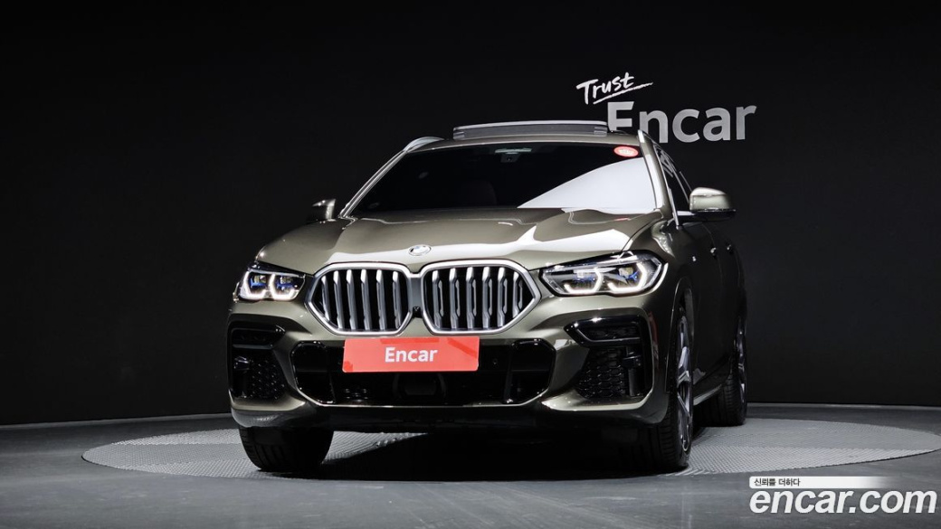 BMW X6 xDrive40i M Sport, 2023