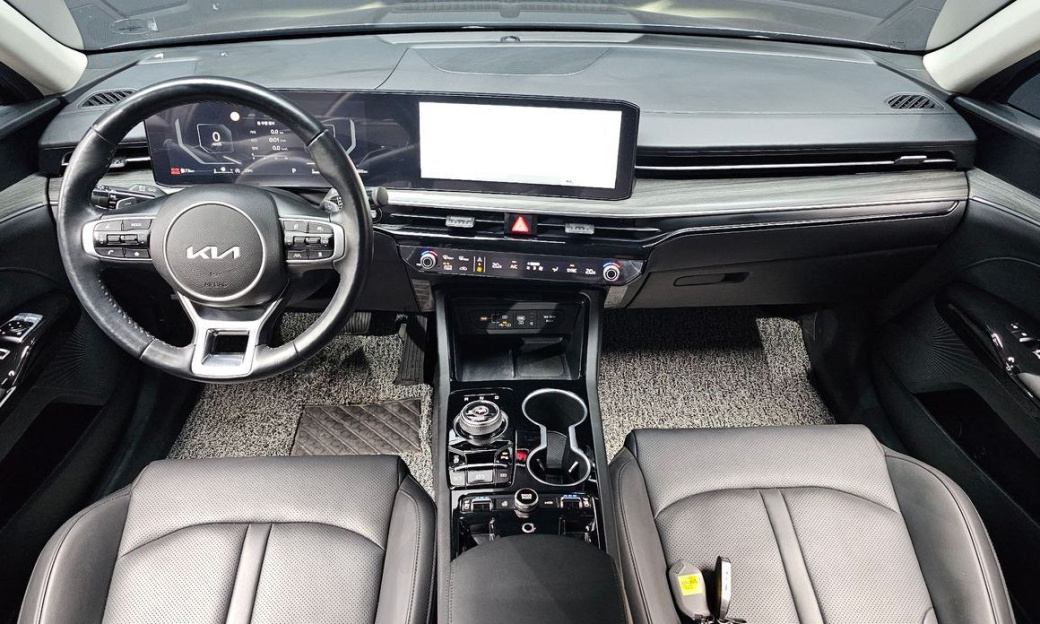 Kia K5 2.0, 2024