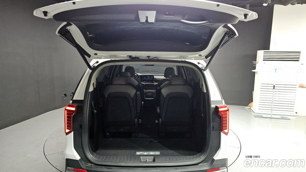 Kia Carnival 9-Seater Noblesse, 2025