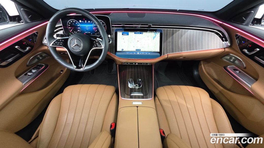 Mercedes-Benz E-Class E300 4MATIC Exclusive, 2024