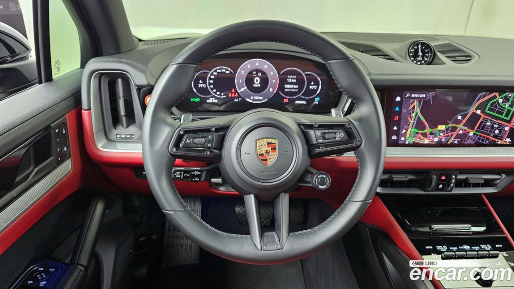 Porsche Cayenne 3.0, 2024