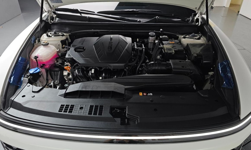 Hyundai Grandeur 2,5 Gasoline 2WD, 2025
