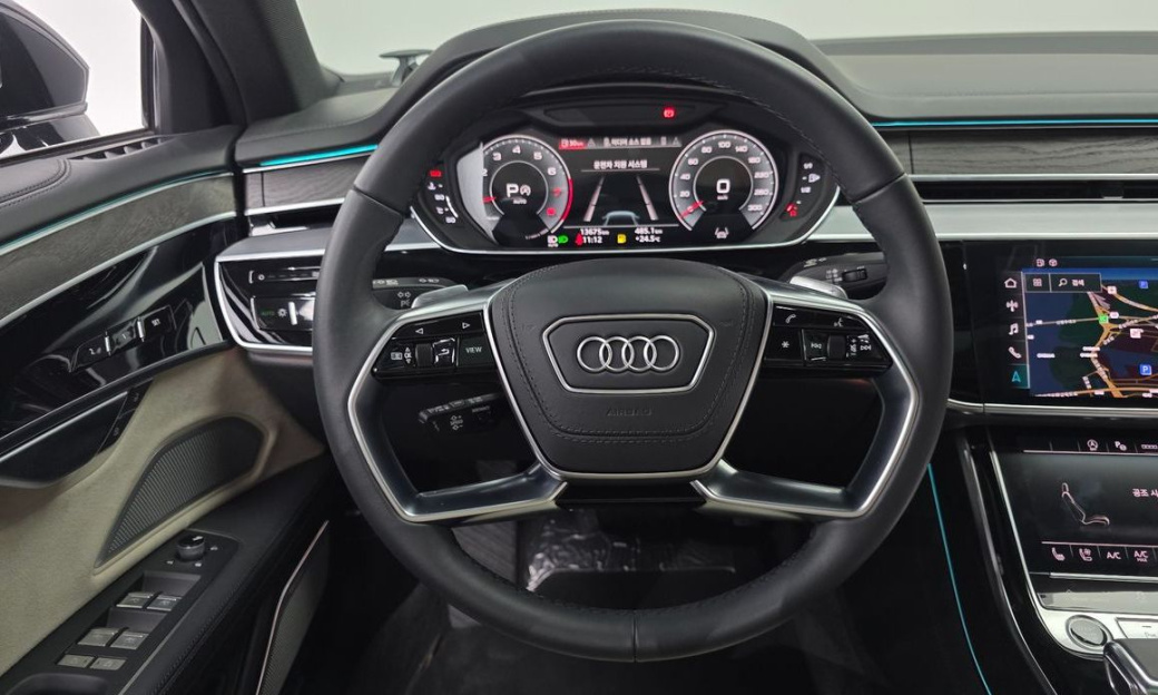 Audi A8 55 TFSI Quattro Premium LWB, 2023