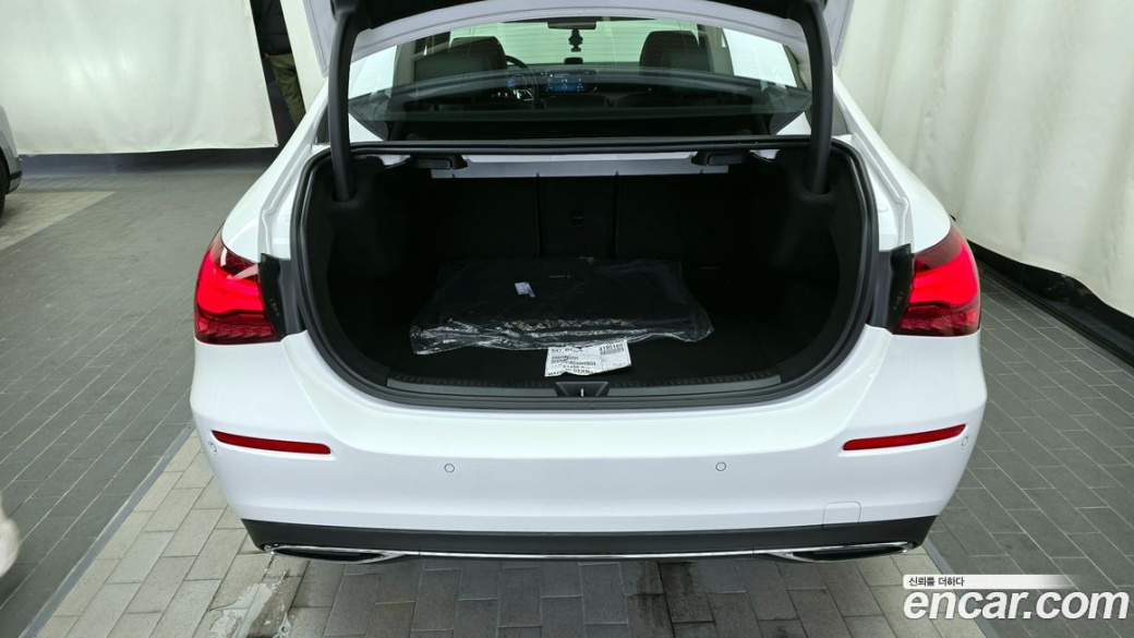 Mercedes-Benz A-Class A220 Sedan, 2025