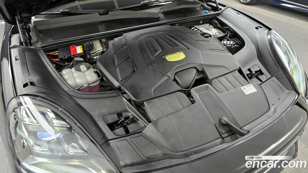 Porsche Cayenne 3.0 COUPE PLATINUM EDITION, 2022
