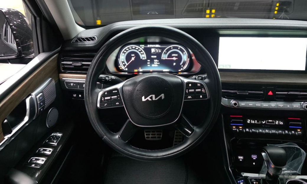 Kia Mohave Diesel 3.0 4WD 6-Seater, 2024
