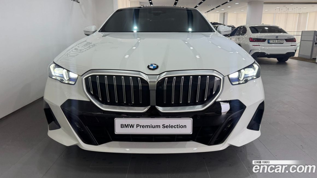 BMW 5-Series 520i M Sport, 2024
