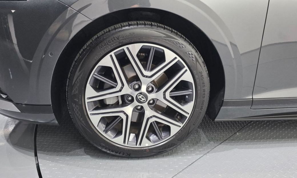 Hyundai Grandeur 2,5 Gasoline 2WD, 2025