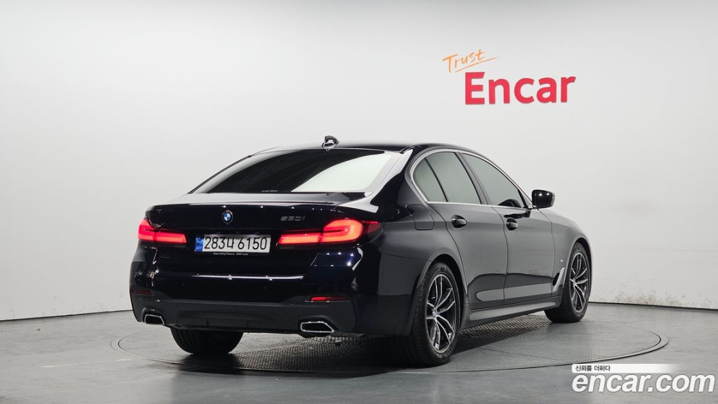 BMW 5-Series 520i M Sport, 2023