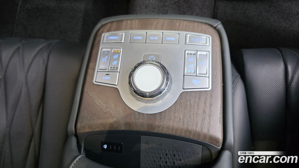 Genesis G80 Gasoline 2.5 Turbo AWD, 2025