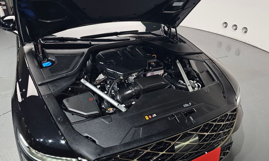 Genesis G80 Gasoline 2.5 Turbo AWD, 2025
