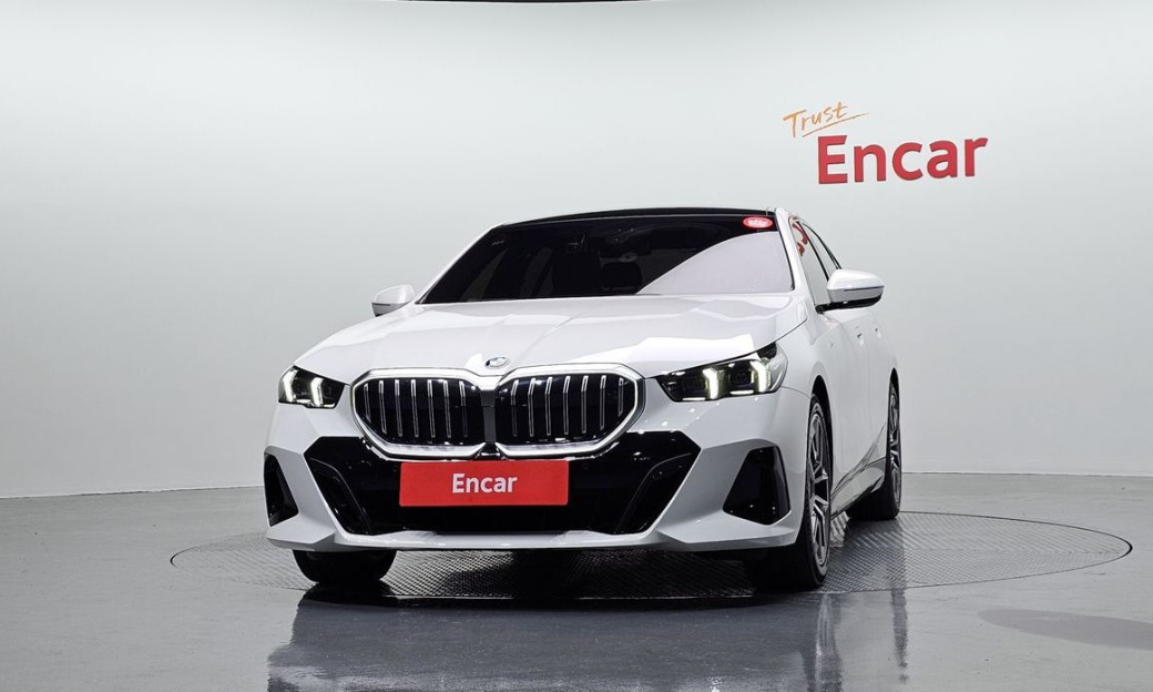 BMW 5-Series 523d M Sport, 2024