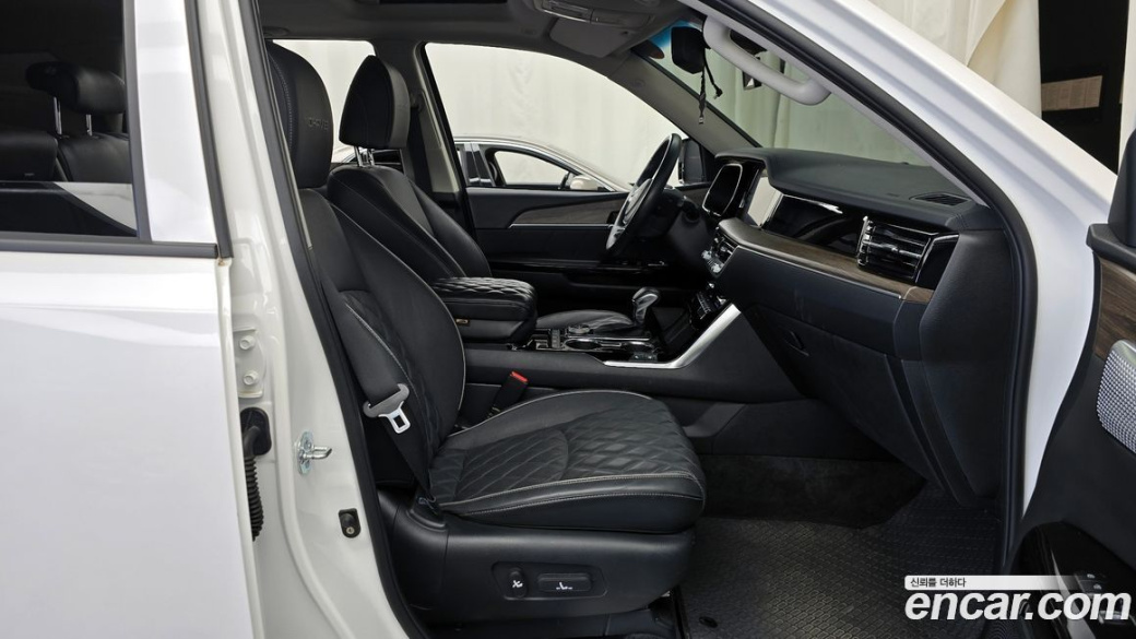 Kia Mohave Diesel 3.0 4WD 5-Seater, 2022