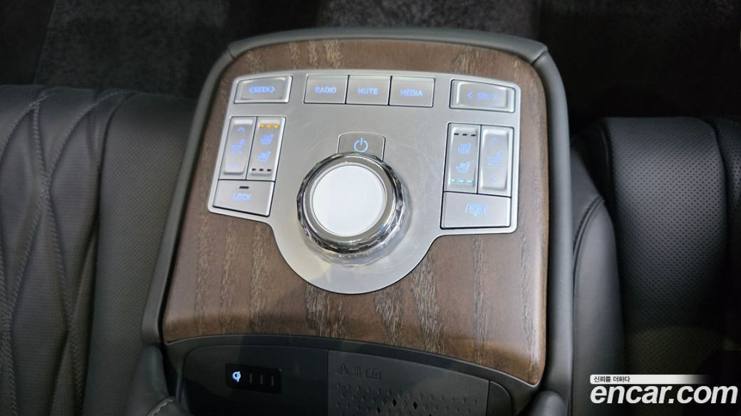 Genesis G80 Gasoline 2.5 Turbo AWD, 2025