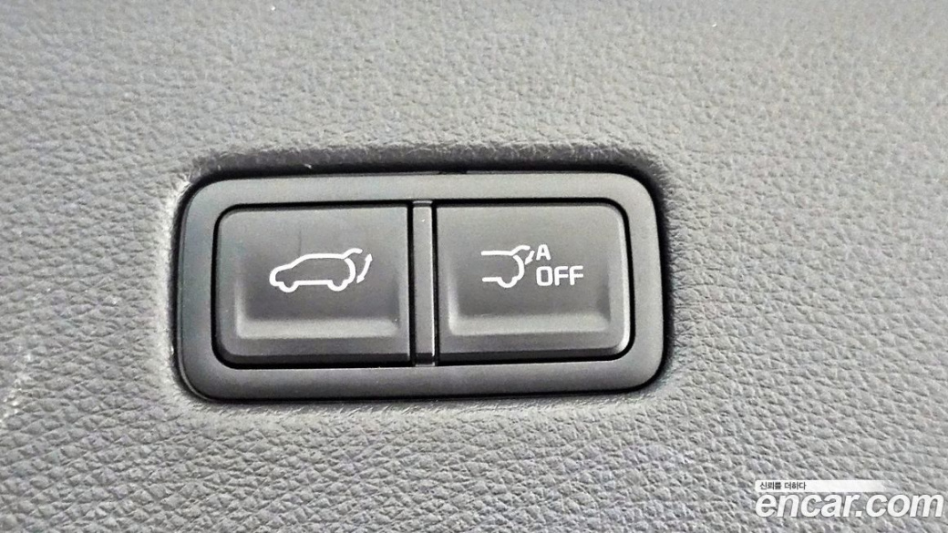 Kia Carnival 9-Seater Signature, 2023