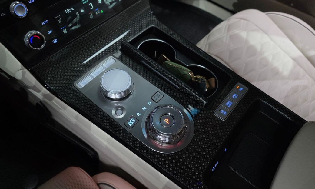 Genesis G80 Gasoline 2.5 Turbo 2WD, 2025