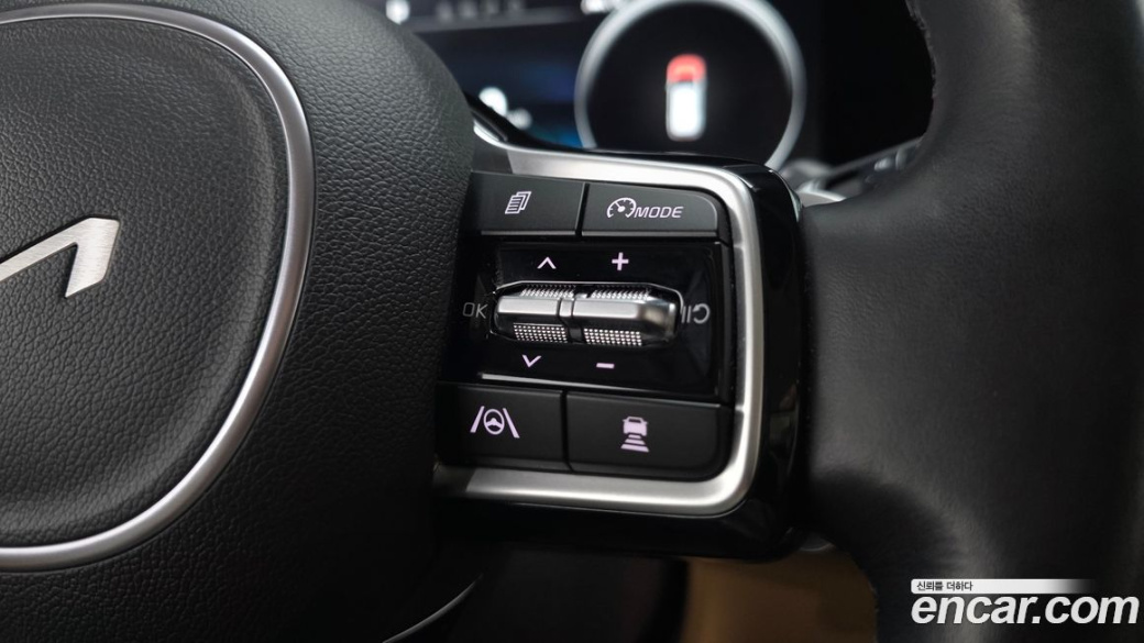 Kia Carnival 9-Seater Signature, 2022