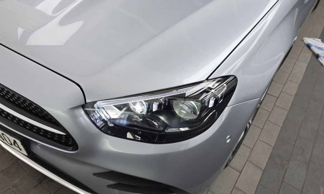 Mercedes-Benz E-Class E220d 4MATIC AMG Line, 2022