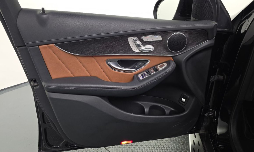Mercedes-Benz GLC-Class GCL300 4MATIC Coupe, 2022